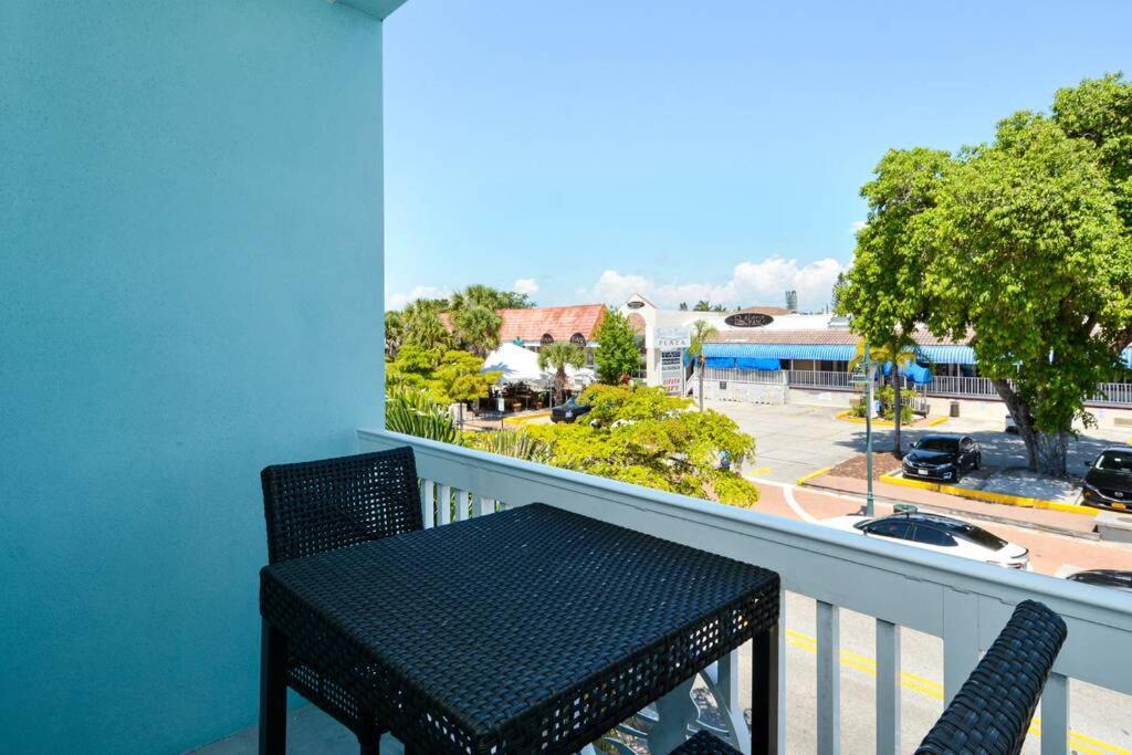 Siesta Cooler: Only Minutes Walk To Siesta Beach! Сиеста Кий Екстериор снимка